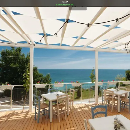 Aparthotel Silver Complex 3*